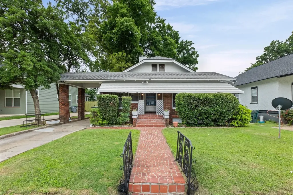 985 Forrest Avenue Memphis TN 38105