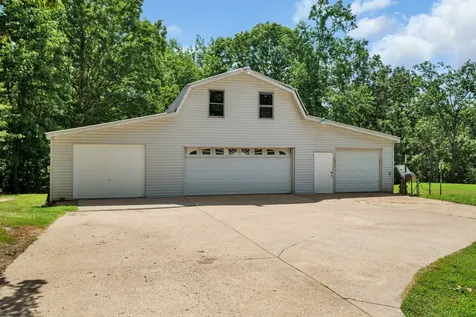 4251 Moss Hill Drive Nunnelly TN 37137
