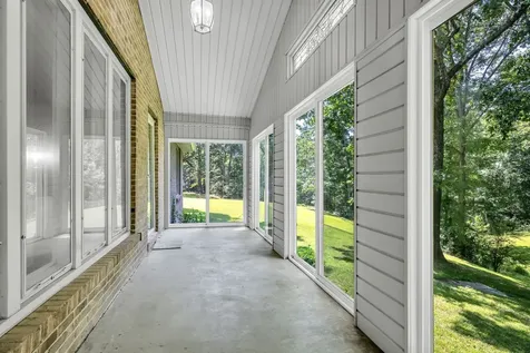 4251 Moss Hill Drive Nunnelly TN 37137