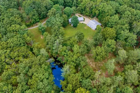 4251 Moss Hill Drive Nunnelly TN 37137