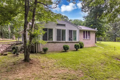 4251 Moss Hill Drive Nunnelly TN 37137