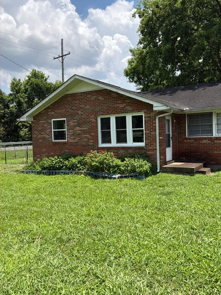 100 Glenmont Drive Nashville TN 37210