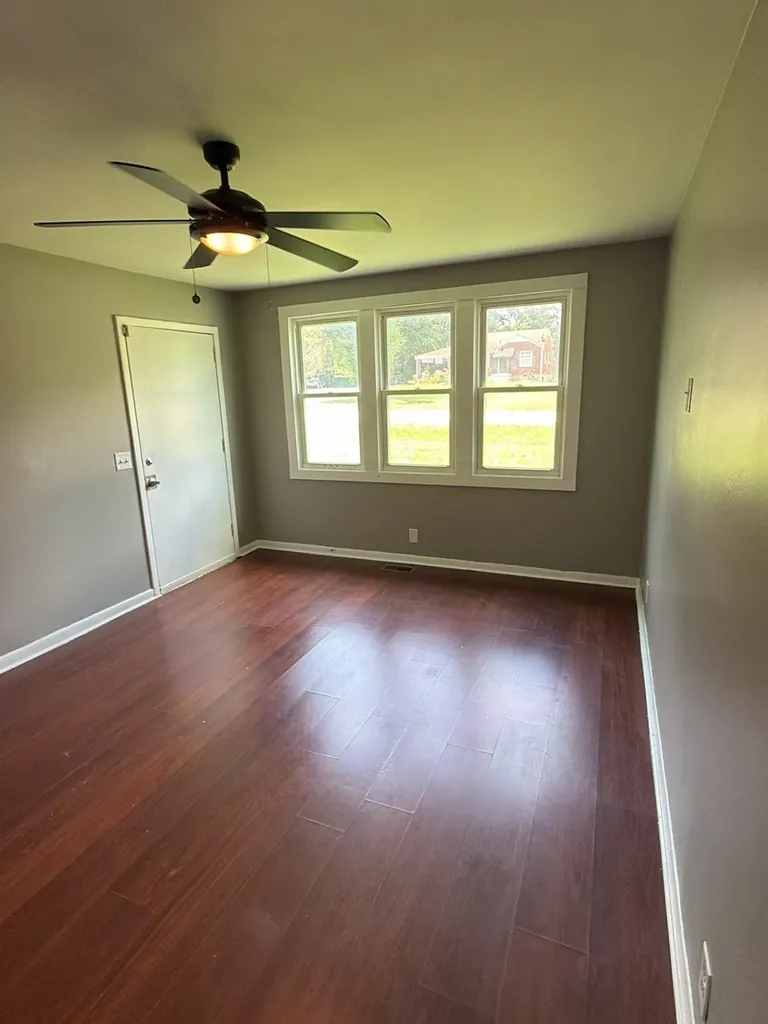 100 Glenmont Drive Nashville TN 37210