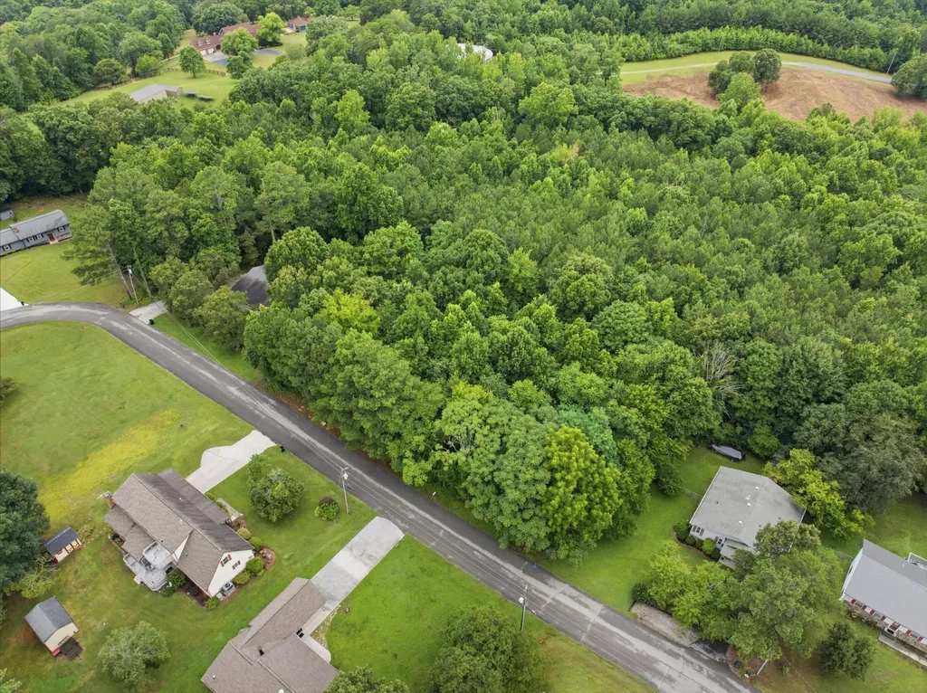 26 Troy Drive Dayton TN 37321