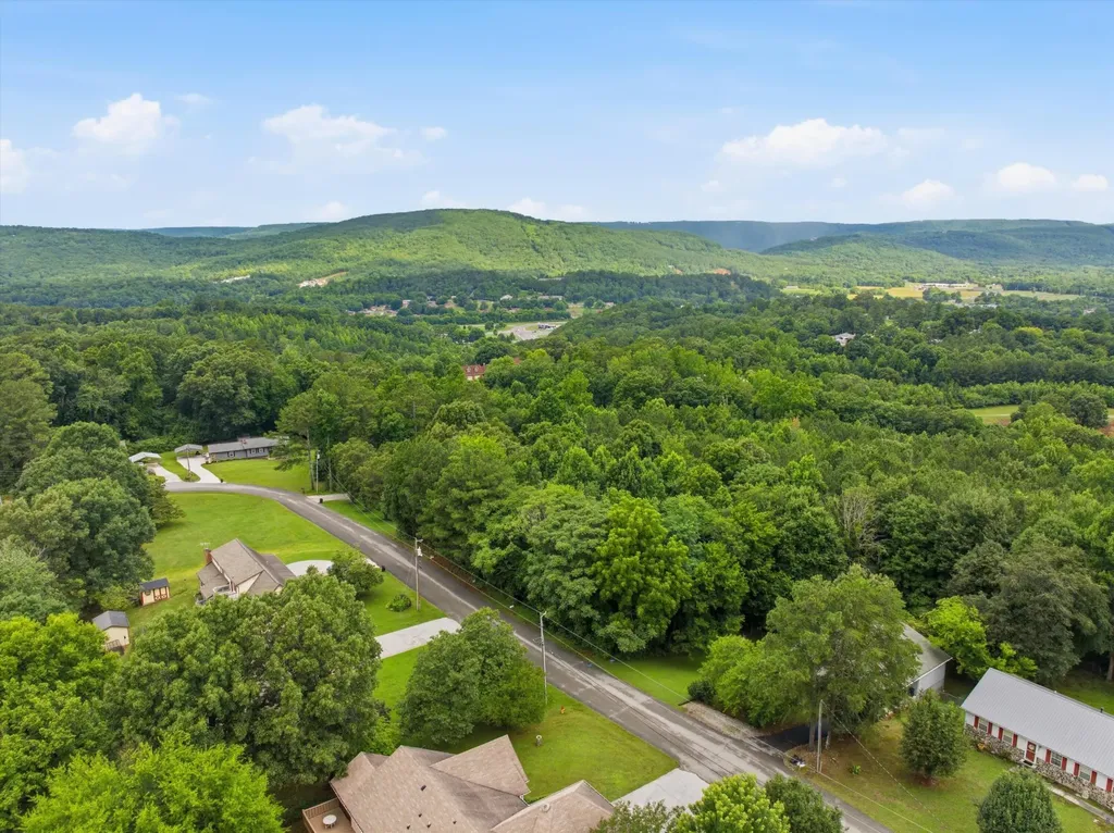 26 Troy Drive Dayton TN 37321
