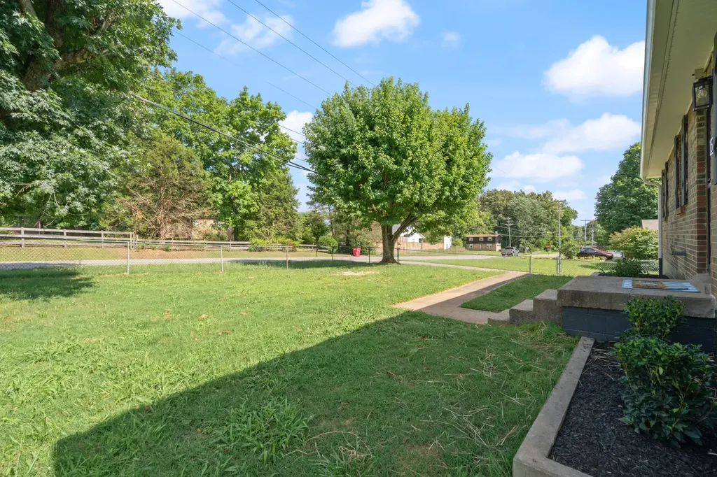 1554 N Liberty Church Road Clarksville TN 37042