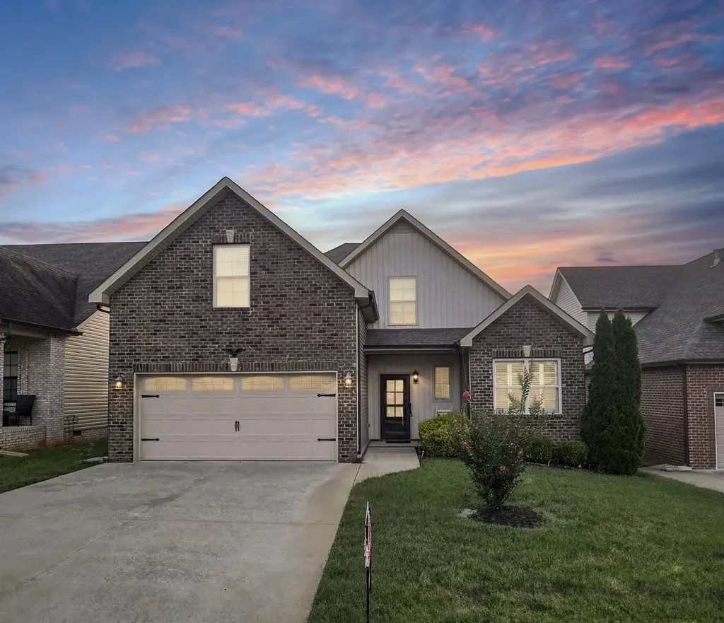 330 Turnberry Circle Clarksville TN 37043