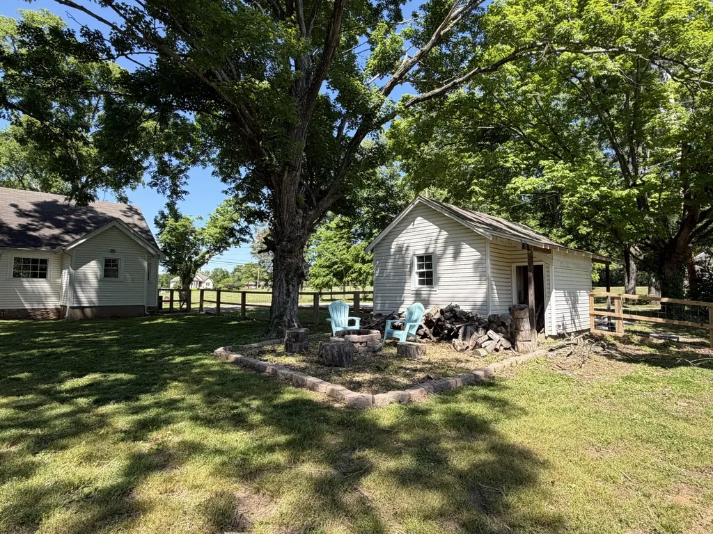 1610 Cairo Road Gallatin TN 37066