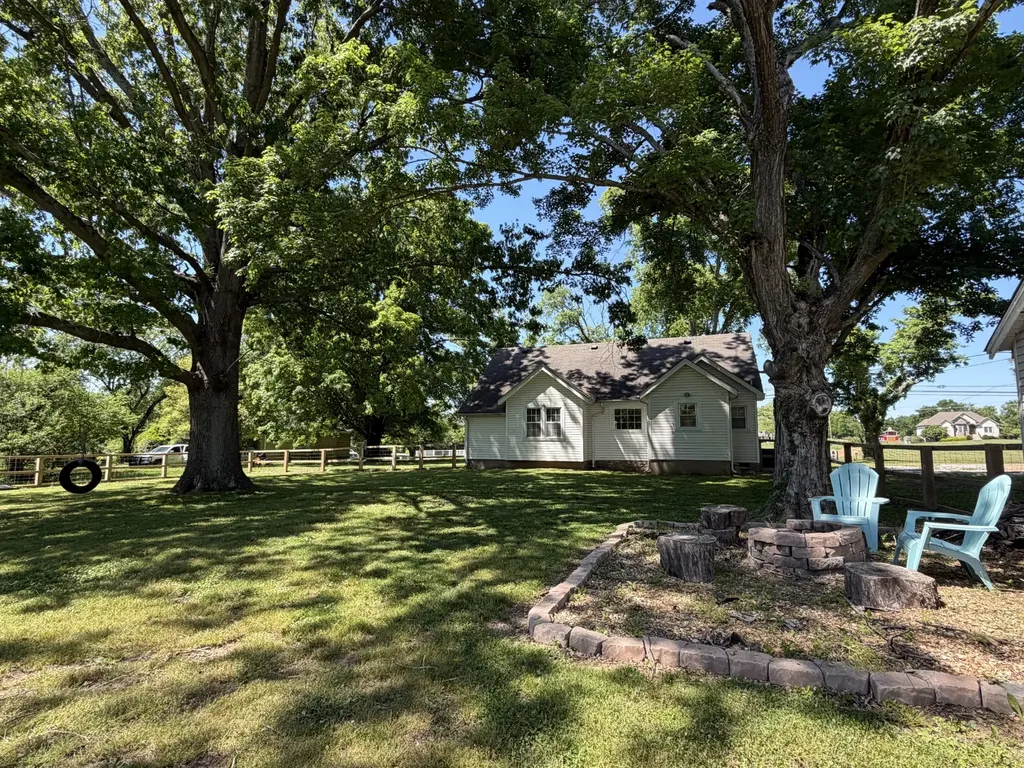 1610 Cairo Road Gallatin TN 37066