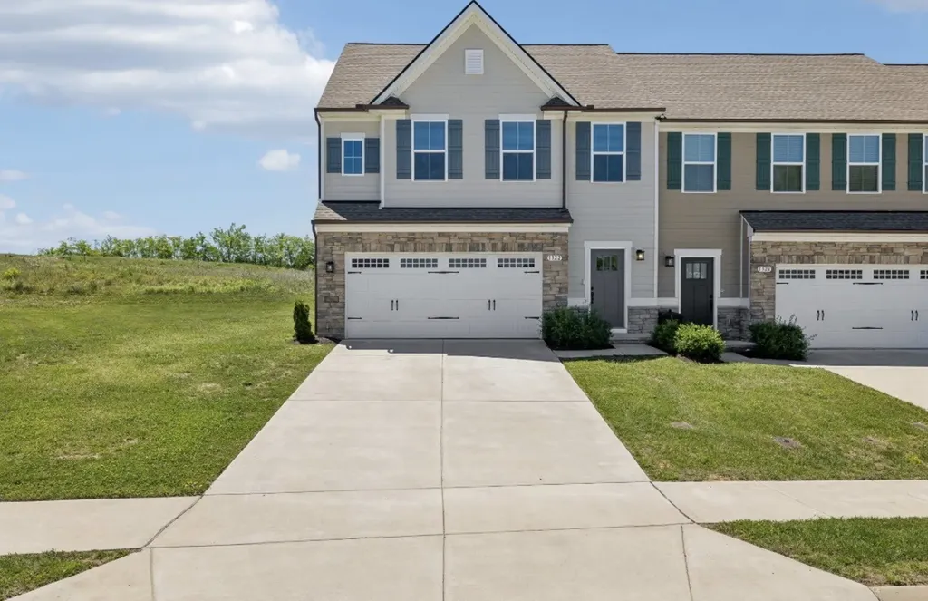 1322 Crescent Ridge Gallatin TN 37066