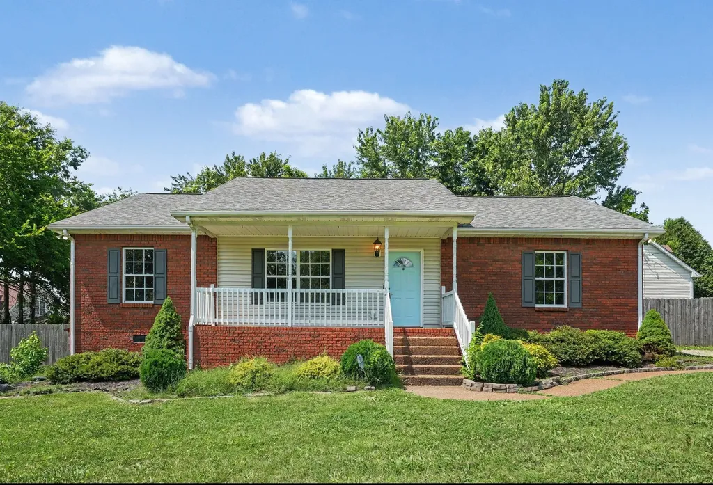 187 S Palmers Chapel Road White House TN 37188