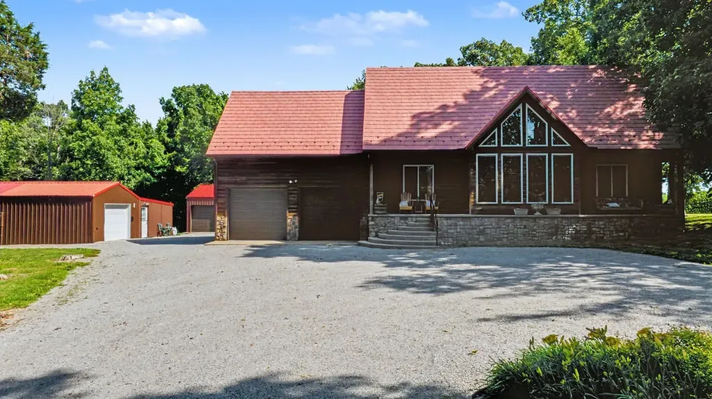 3281 Mt Zoar Road Hopkinsville KY 42240