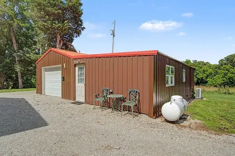 3281 Mt Zoar Road Hopkinsville KY 42240