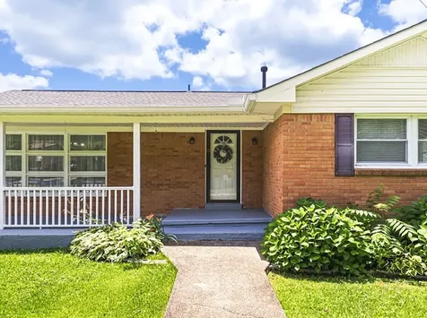 124 W Brooklyn Street Linden TN 37096