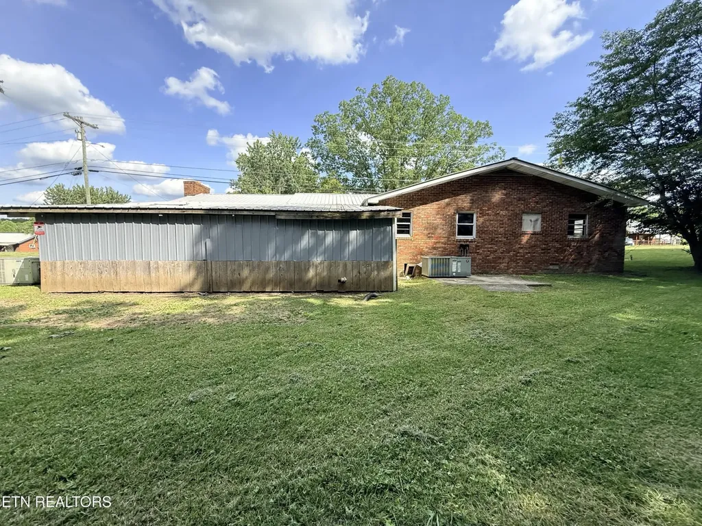 331 Whiteoak Street Jamestown TN 38556
