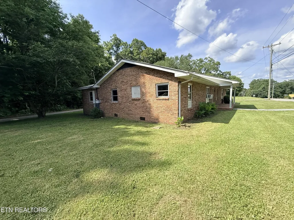 331 Whiteoak Street Jamestown TN 38556