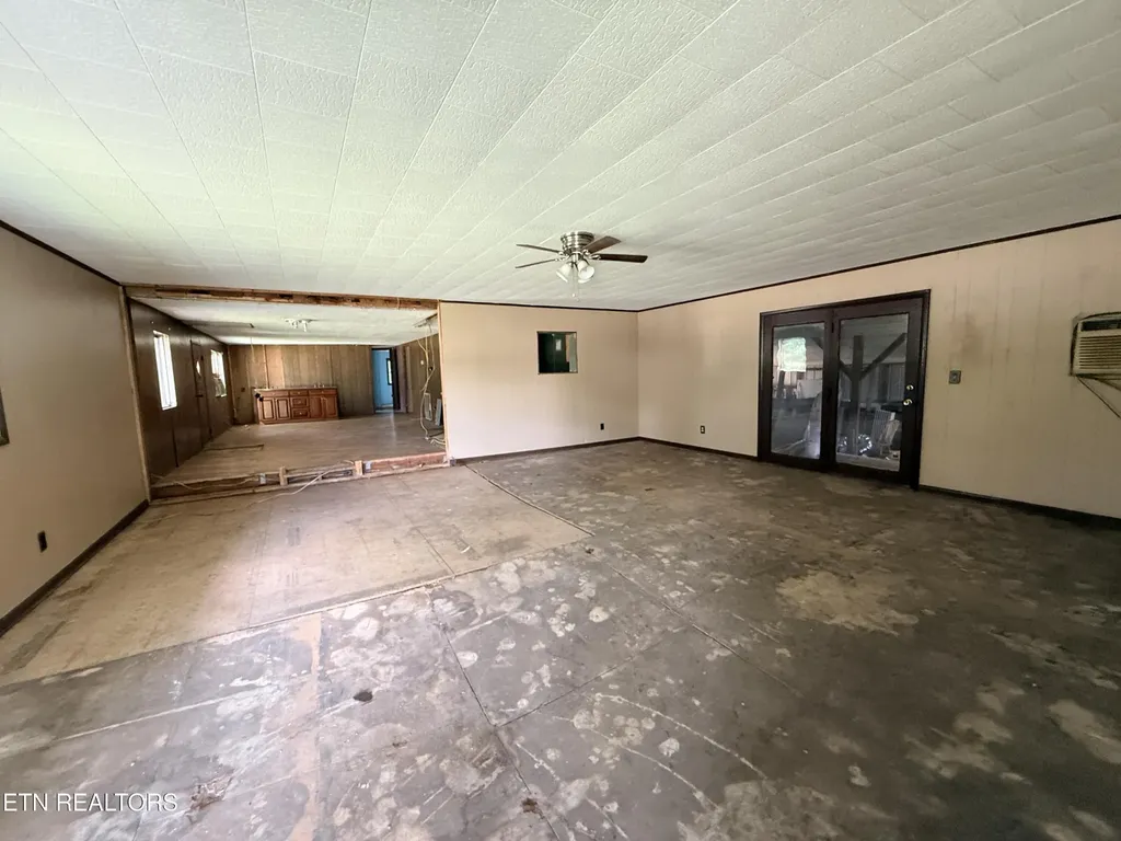 331 Whiteoak Street Jamestown TN 38556