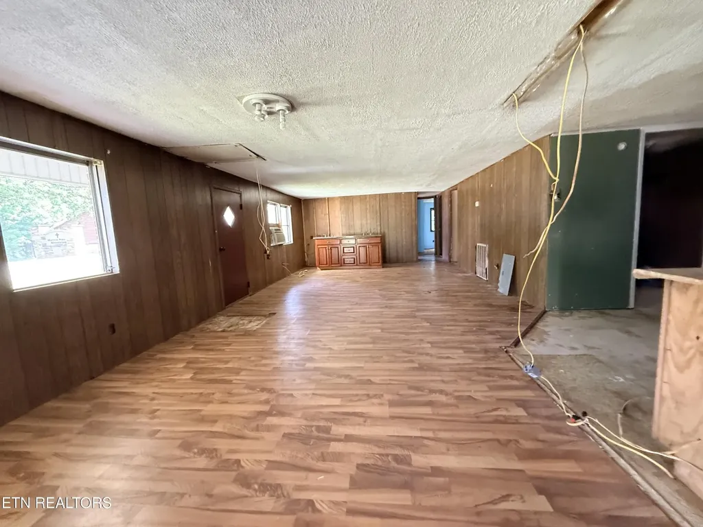 331 Whiteoak Street Jamestown TN 38556