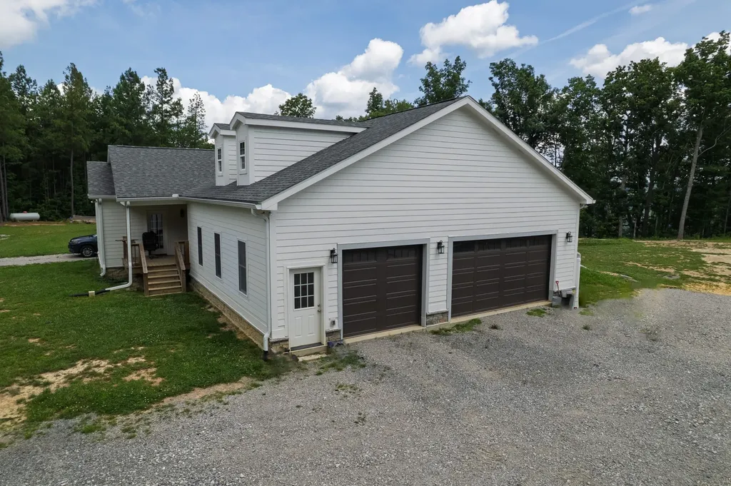 1313 Flat Rock Road Jamestown TN 38556