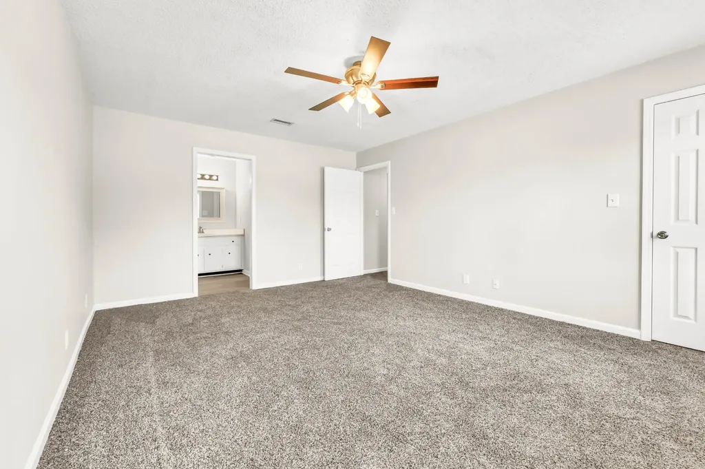 1025 Dandelion Drive Clarksville TN 37042