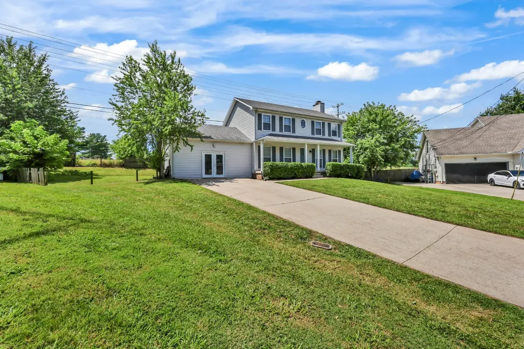 1025 Dandelion Drive Clarksville TN 37042
