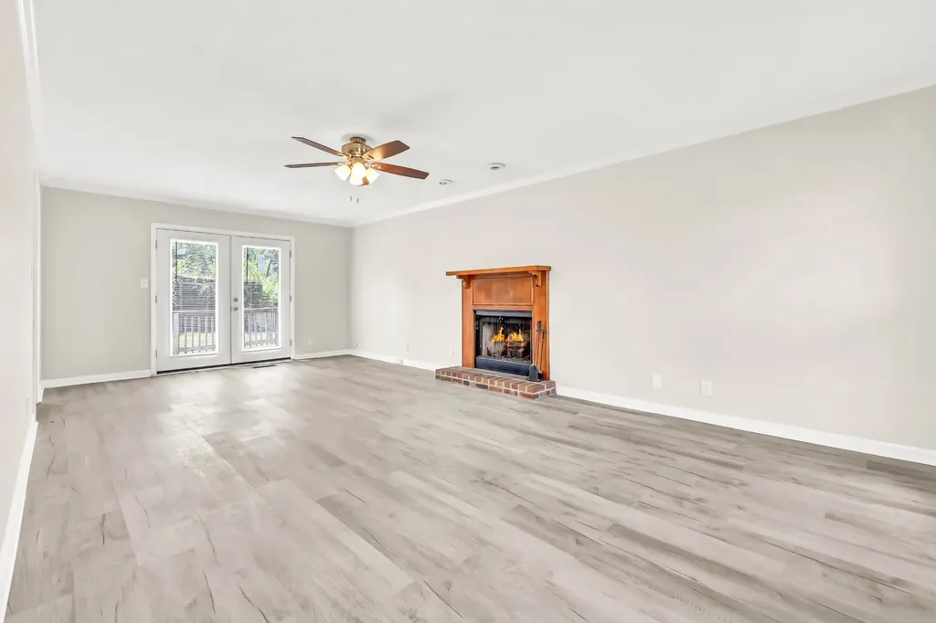 1025 Dandelion Drive Clarksville TN 37042