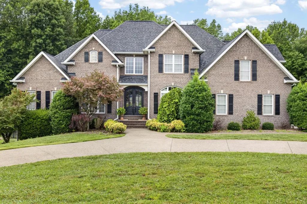 329 New Heritage Drive Cookeville TN 38506