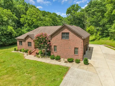 18 Tisdale Lane Brush Creek TN 38547