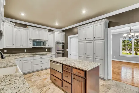 18 Tisdale Lane Brush Creek TN 38547