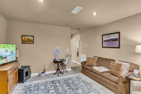 18 Tisdale Lane Brush Creek TN 38547