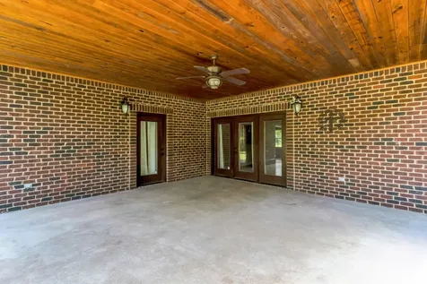 18 Tisdale Lane Brush Creek TN 38547