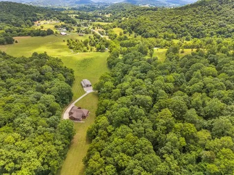 18 Tisdale Lane Brush Creek TN 38547