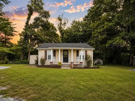 1298 Creek Road Smithville TN 37166