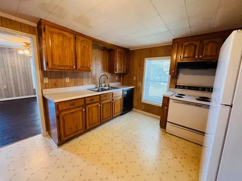 1298 Creek Road Smithville TN 37166