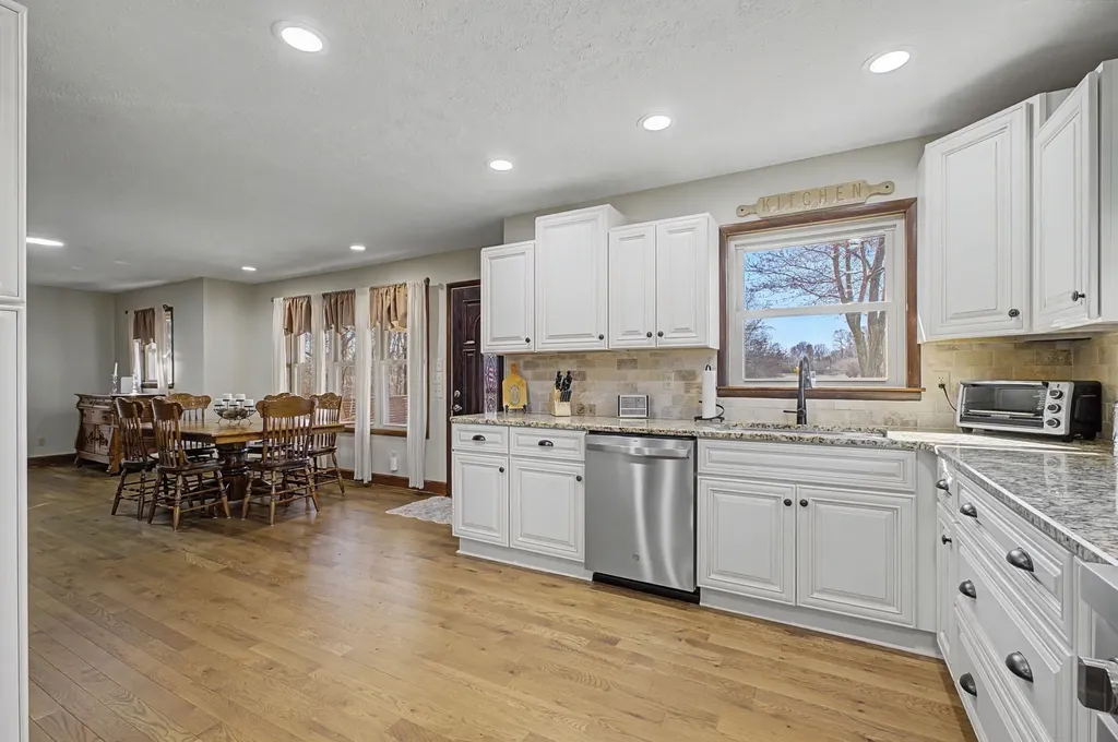1231 Abiff Road Bon Aqua TN 37025