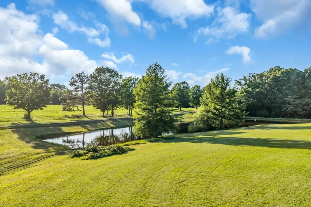 1231 Abiff Road Bon Aqua TN 37025