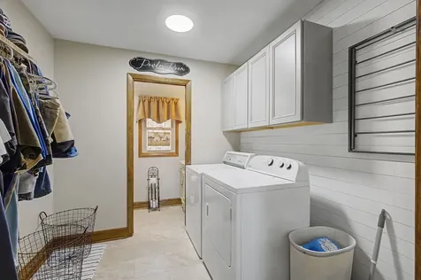 1231 Abiff Road Bon Aqua TN 37025