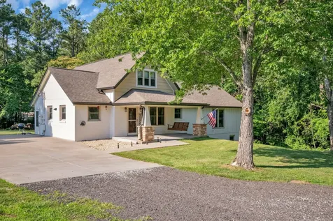 1231 Abiff Road Bon Aqua TN 37025