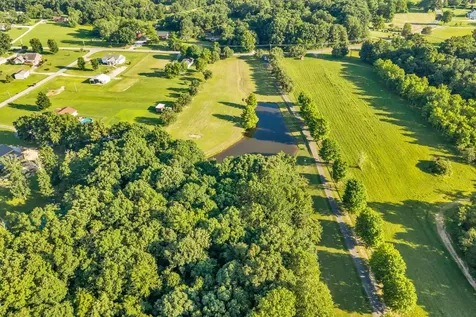1231 Abiff Road Bon Aqua TN 37025