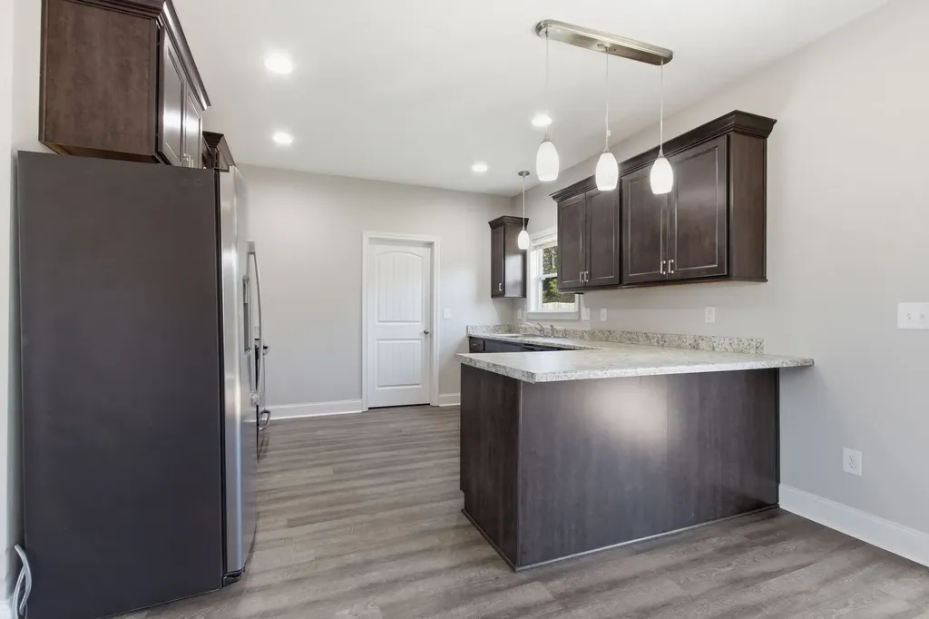 1897 Sheffield Lane Columbia TN 38401