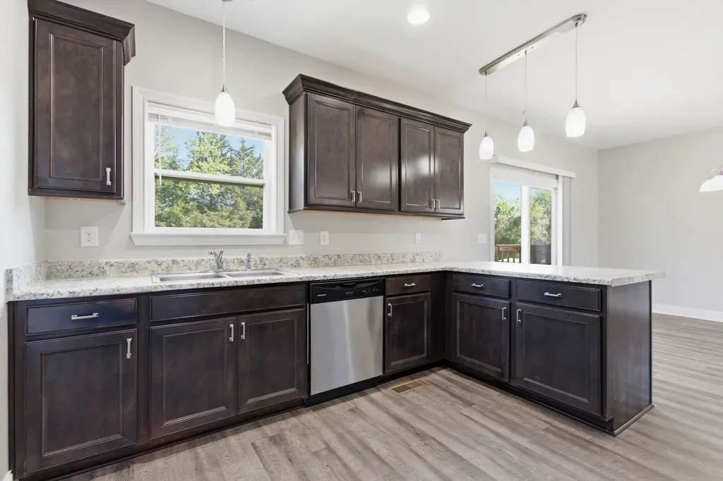 1897 Sheffield Lane Columbia TN 38401