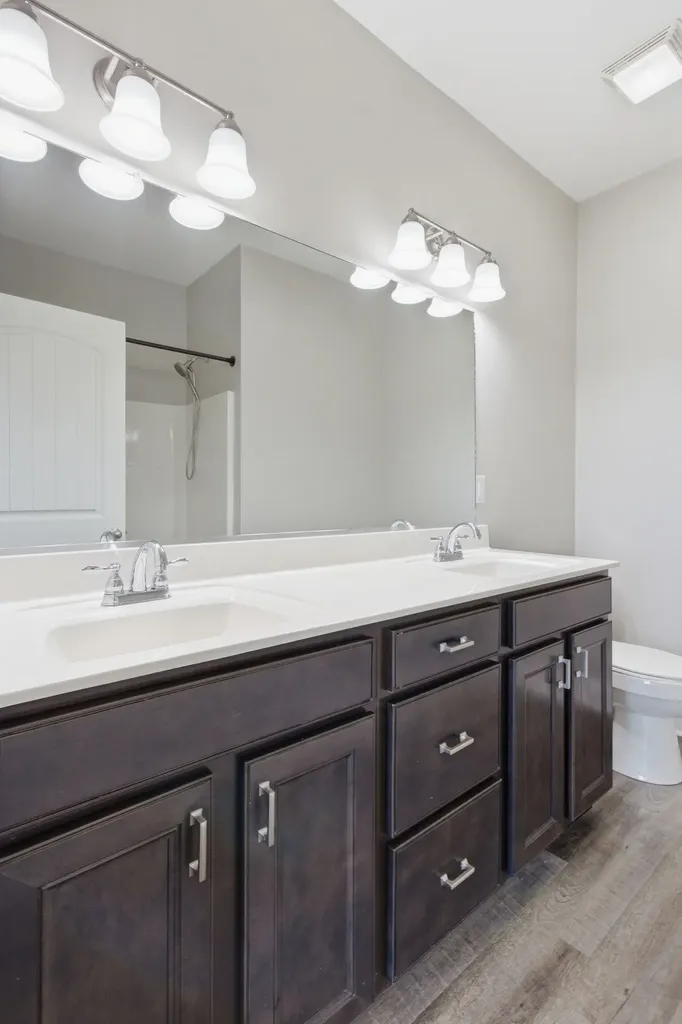 1897 Sheffield Lane Columbia TN 38401