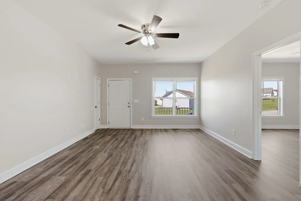 1897 Sheffield Lane Columbia TN 38401