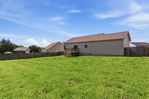 1897 Sheffield Lane Columbia TN 38401