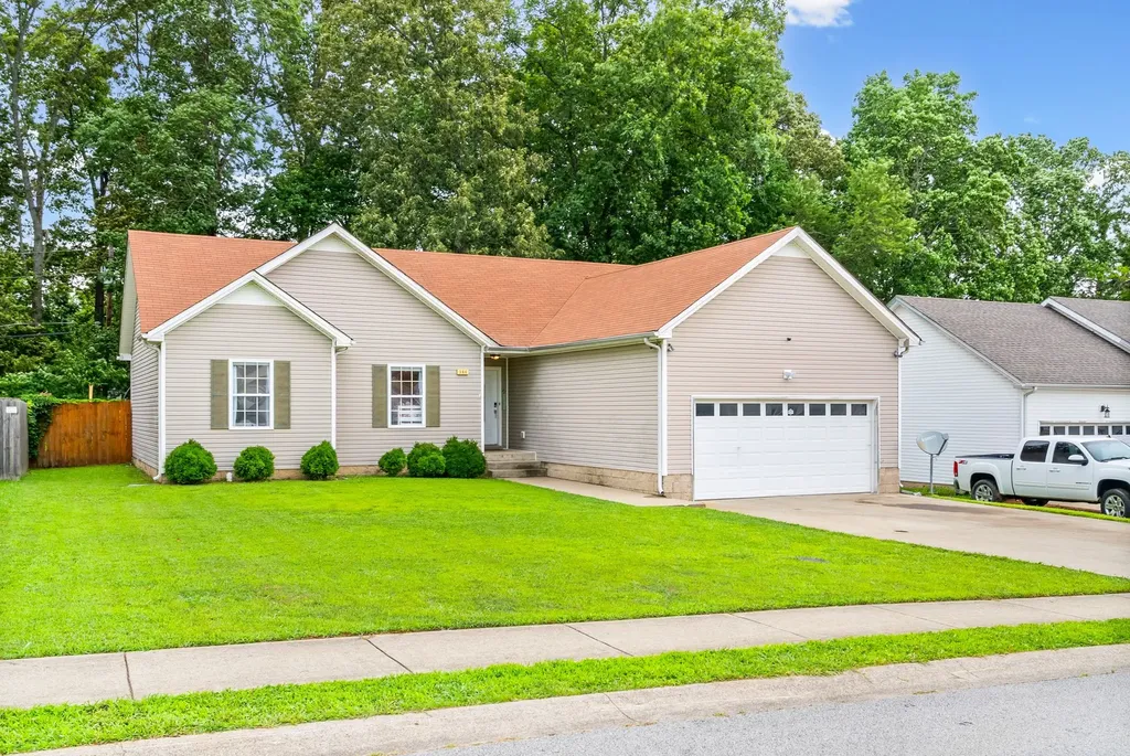 386 Andrew Drive Clarksville TN 37042