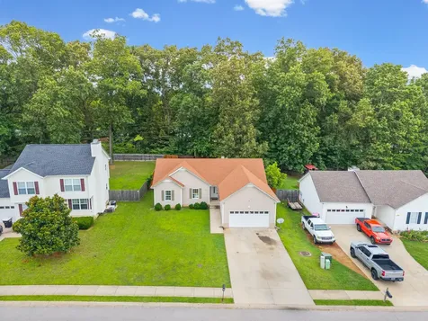 386 Andrew Drive Clarksville TN 37042