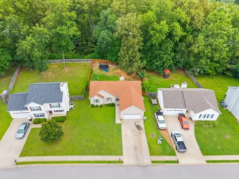386 Andrew Drive Clarksville TN 37042