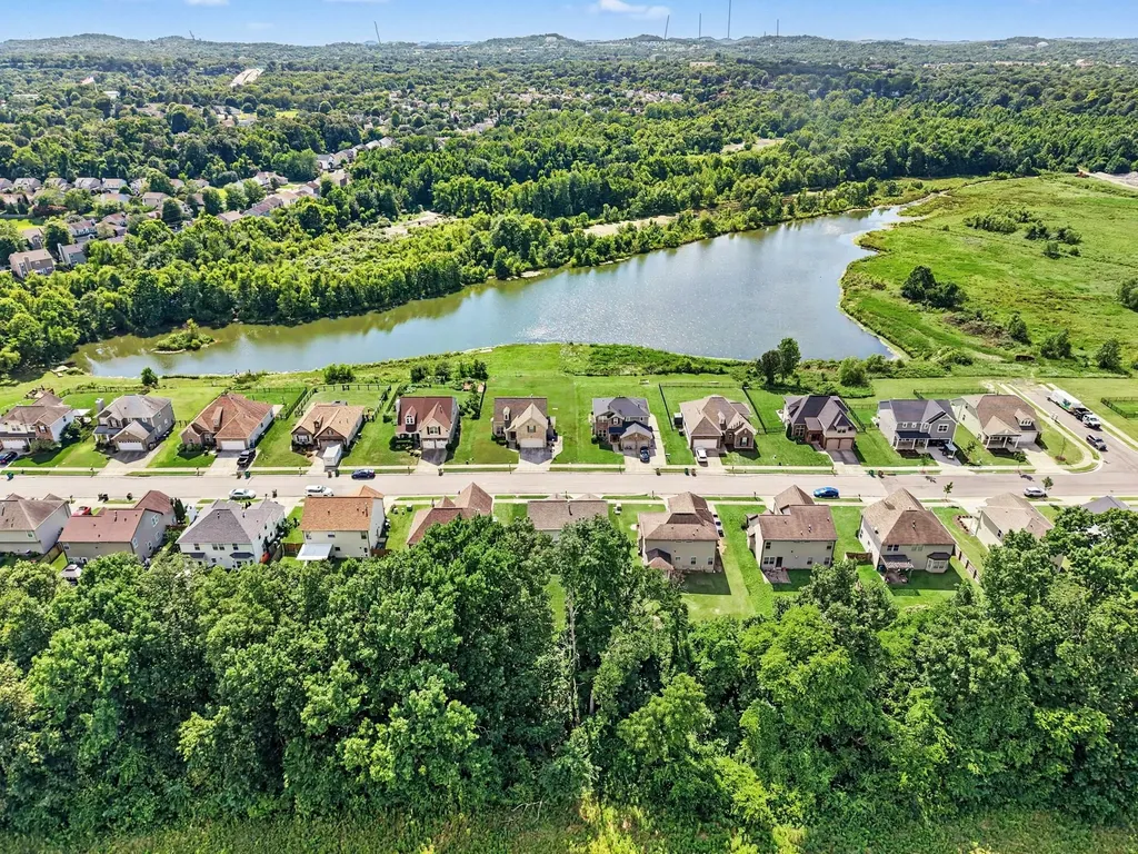 4248 Longfellow Drive Nashville TN 37214