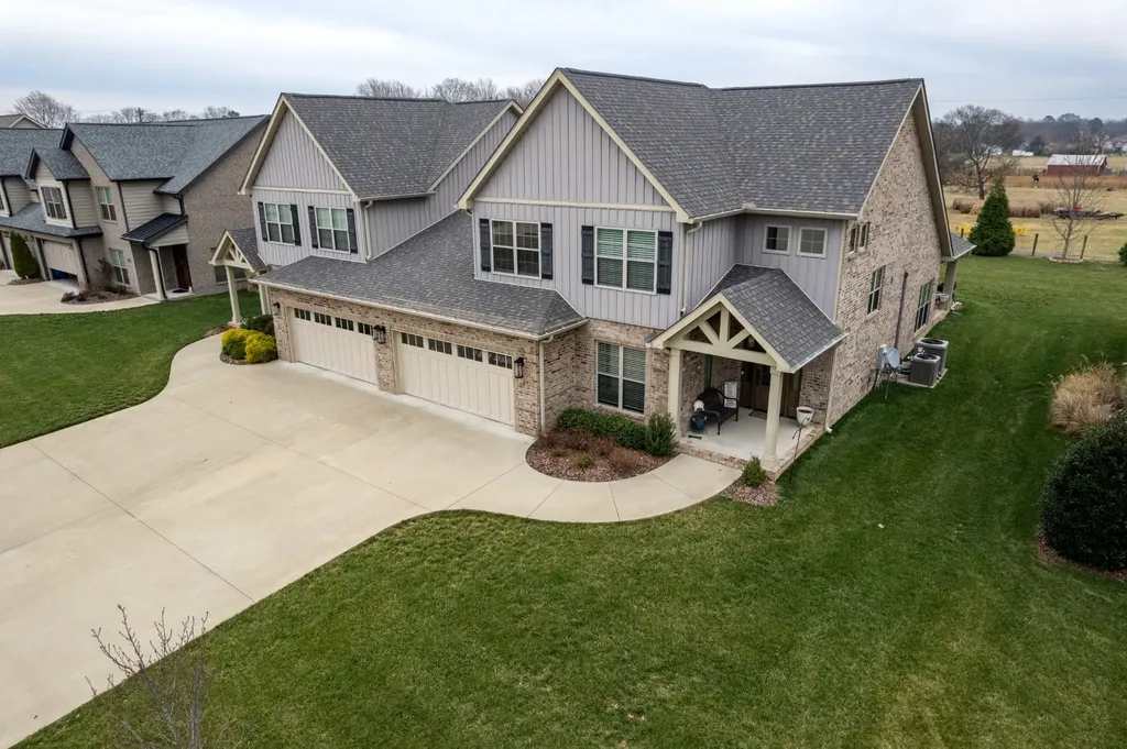 1089 Veridian Drive Clarksville TN 37043