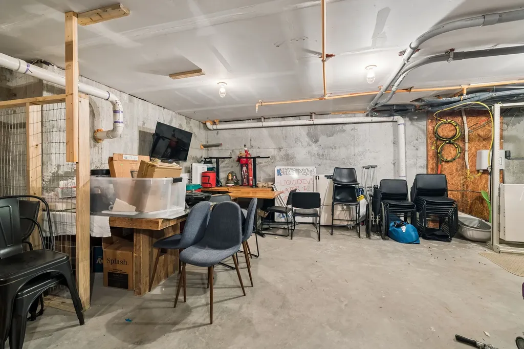 1325 5th Ave, N Nashville TN 37208